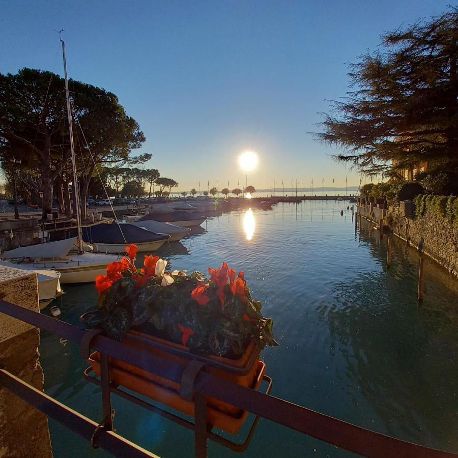 Apartamento Il Nido del Cigno Sirmione Exterior foto