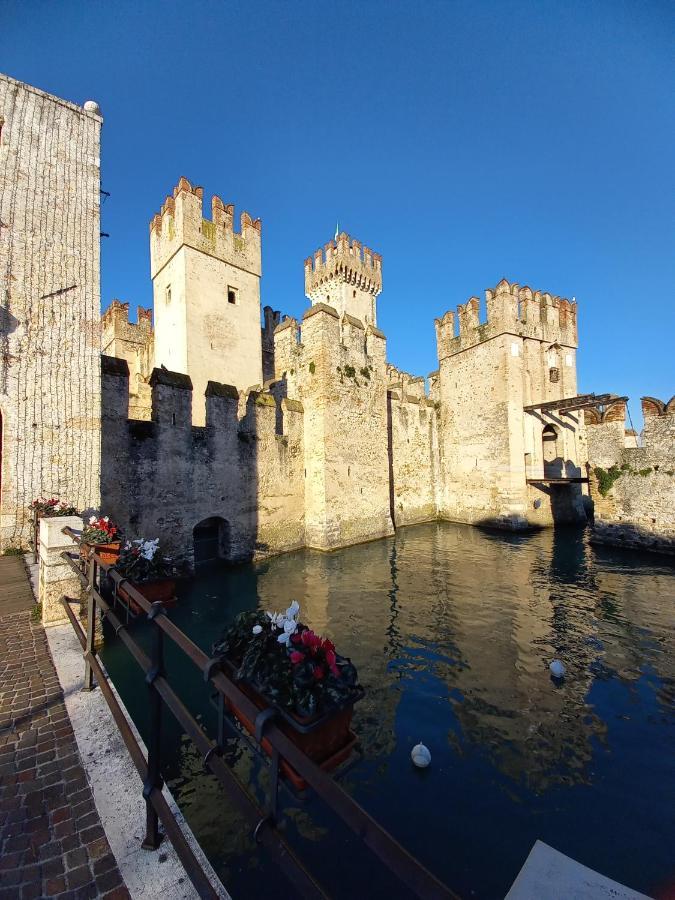 Apartamento Il Nido del Cigno Sirmione Exterior foto